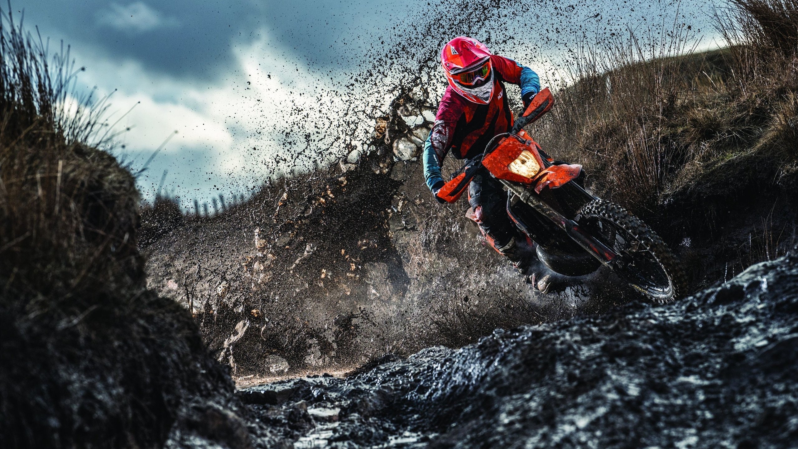 中场组织者是否应具备双向能力适配强度联赛,中场要求